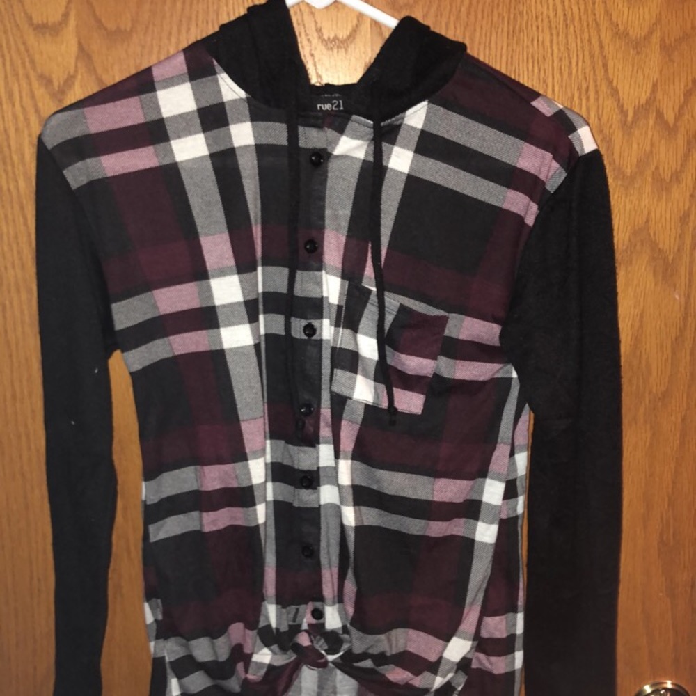 Rue 21 flannel hoodie
